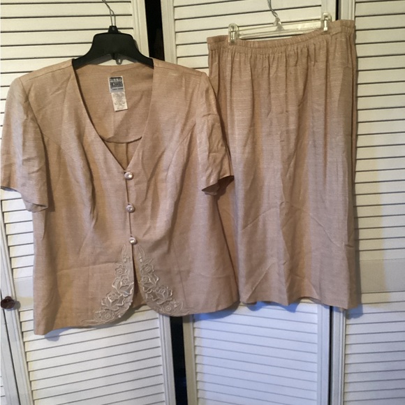 Vintage R & M Richards by Karen Kwongtwo piece mother of bride 2 piece skirt set - Picture 1 of 9